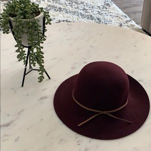 Short Brim Wool Floppy Hat